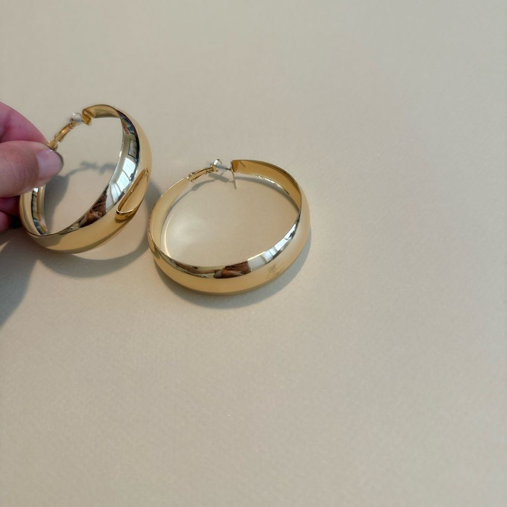 Gold hoop earrings #1312